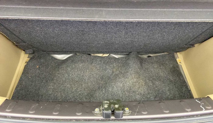2013 Honda Brio S MT, Petrol, Manual, 65,627 km, Boot Inside