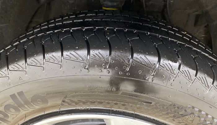 2025 Mahindra XUV 3XO MX2 Pro 1.2 L TCMPFi, Petrol, Manual, 8,725 km, Right Front Tyre Tread