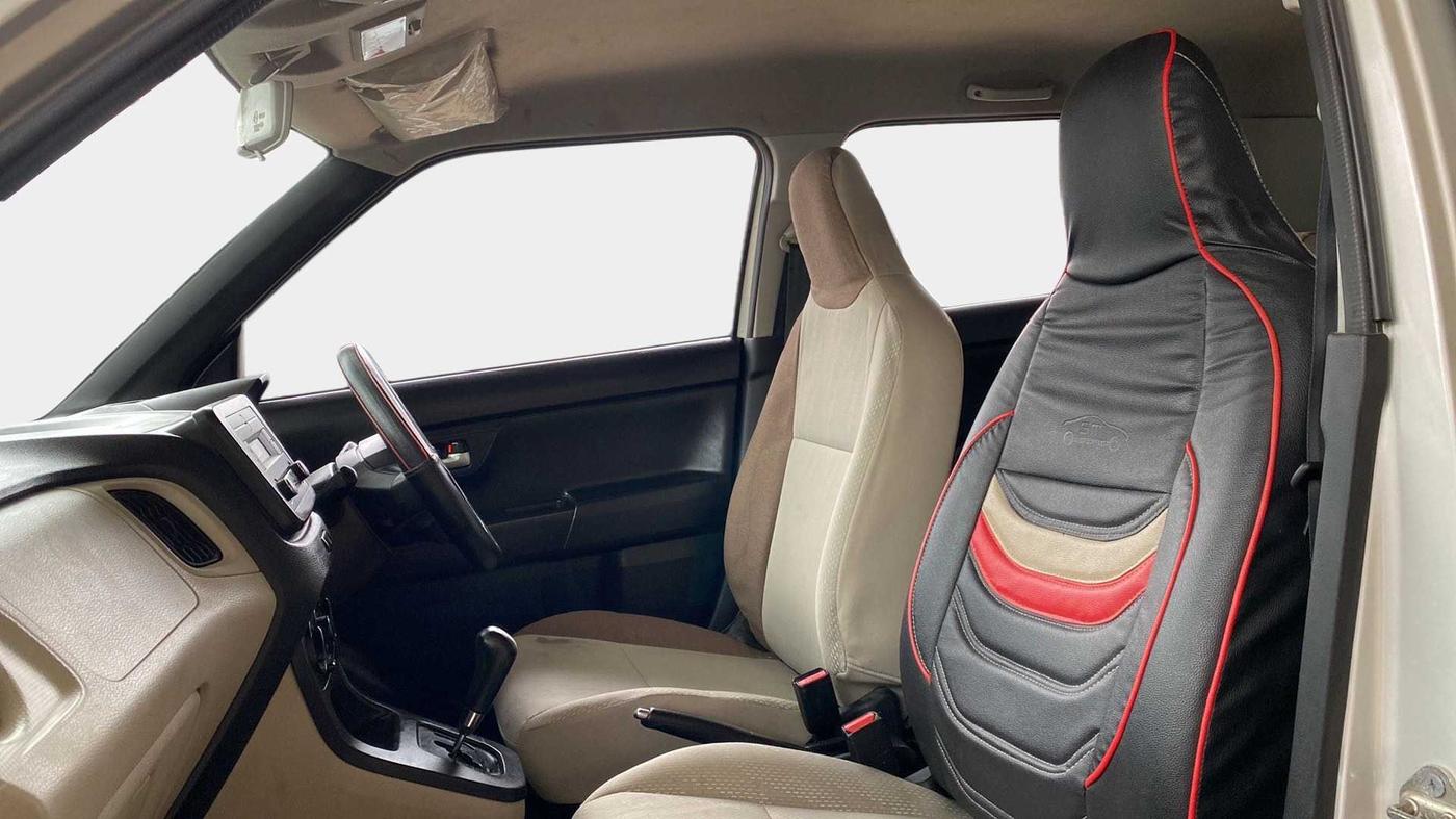 2019 Maruti New Wagon-R VXI 1.2 AMT, Petrol, Automatic, 27,065 km, Right Side Front Door Cabin