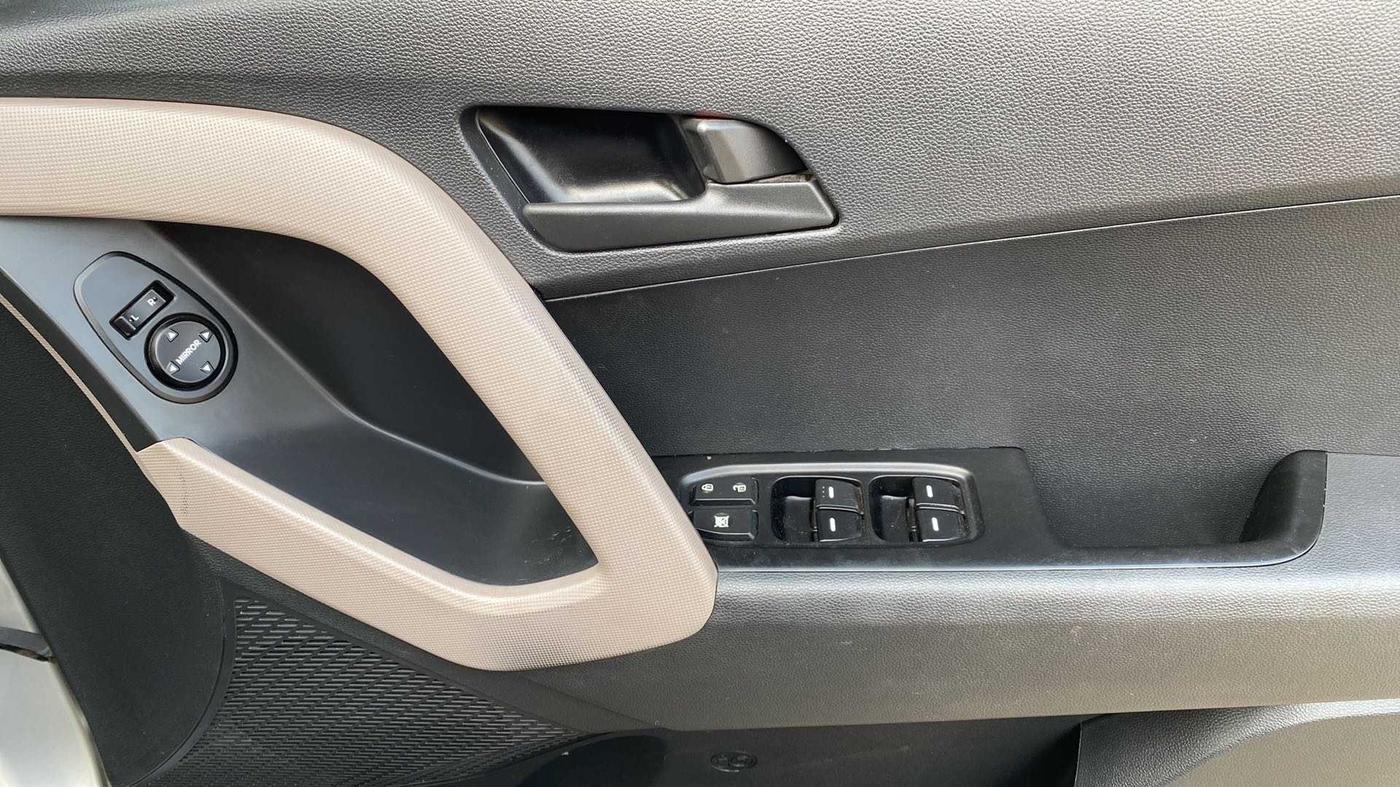 2018 Hyundai Creta E PLUS 1.6 PETROL, Petrol, Manual, 92,349 km, Driver Side Door Panels Control