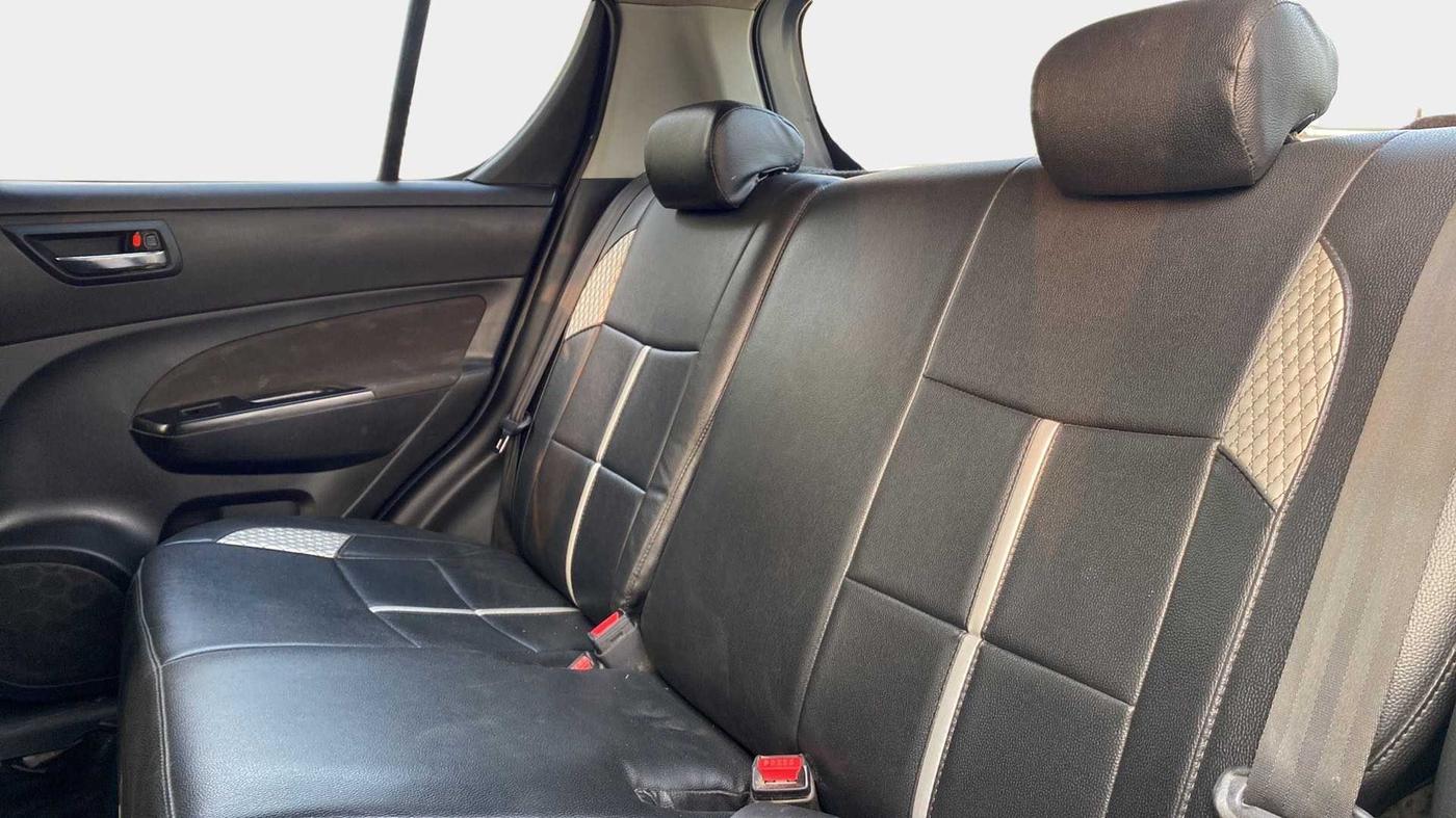 2016 Maruti Swift VXI, Petrol, Manual, 1,02,437 km, Right Side Rear Door Cabin