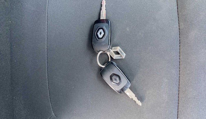 2023 Renault Kwid RXT 1.0, Petrol, Manual, 467 km, Key Close Up