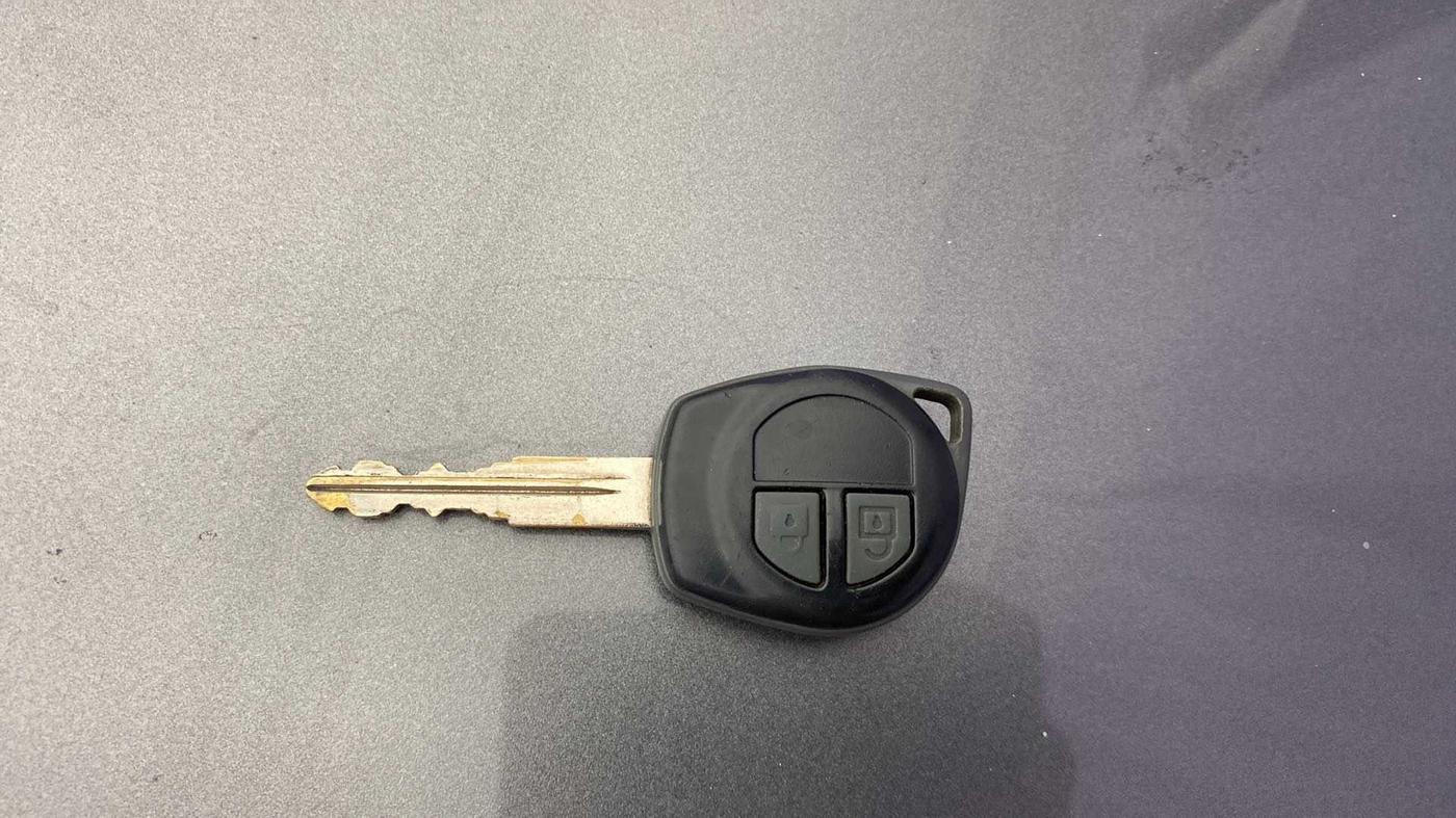 2017 Maruti Wagon R 1.0 VXI AMT, Petrol, Automatic, 64,365 km, Key Close Up