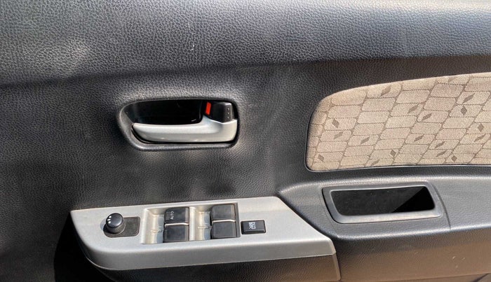 2015 Maruti Wagon R 1.0 VXI, Petrol, Manual, 26,964 km, Driver Side Door Panels Control