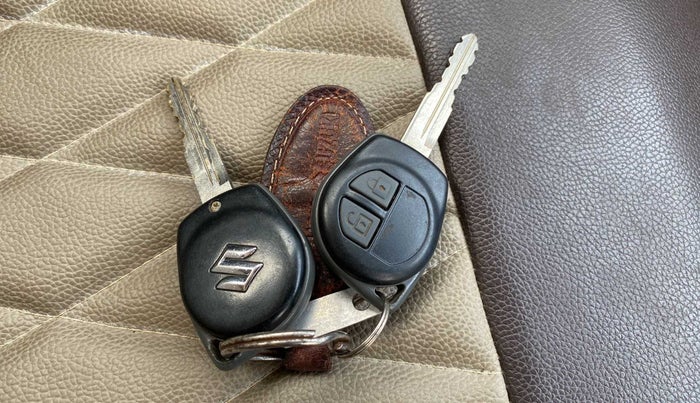 2015 Maruti Wagon R 1.0 VXI, Petrol, Manual, 26,964 km, Key Close Up