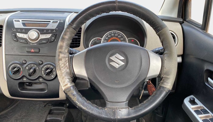 2015 Maruti Wagon R 1.0 VXI, Petrol, Manual, 26,964 km, Steering Wheel Close Up