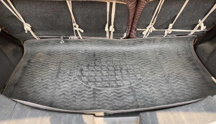 2015 Maruti Wagon R 1.0 VXI, Petrol, Manual, 26,964 km, Boot Inside