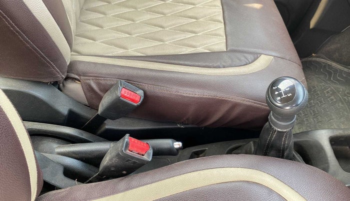 2015 Maruti Wagon R 1.0 VXI, Petrol, Manual, 26,964 km, Gear Lever