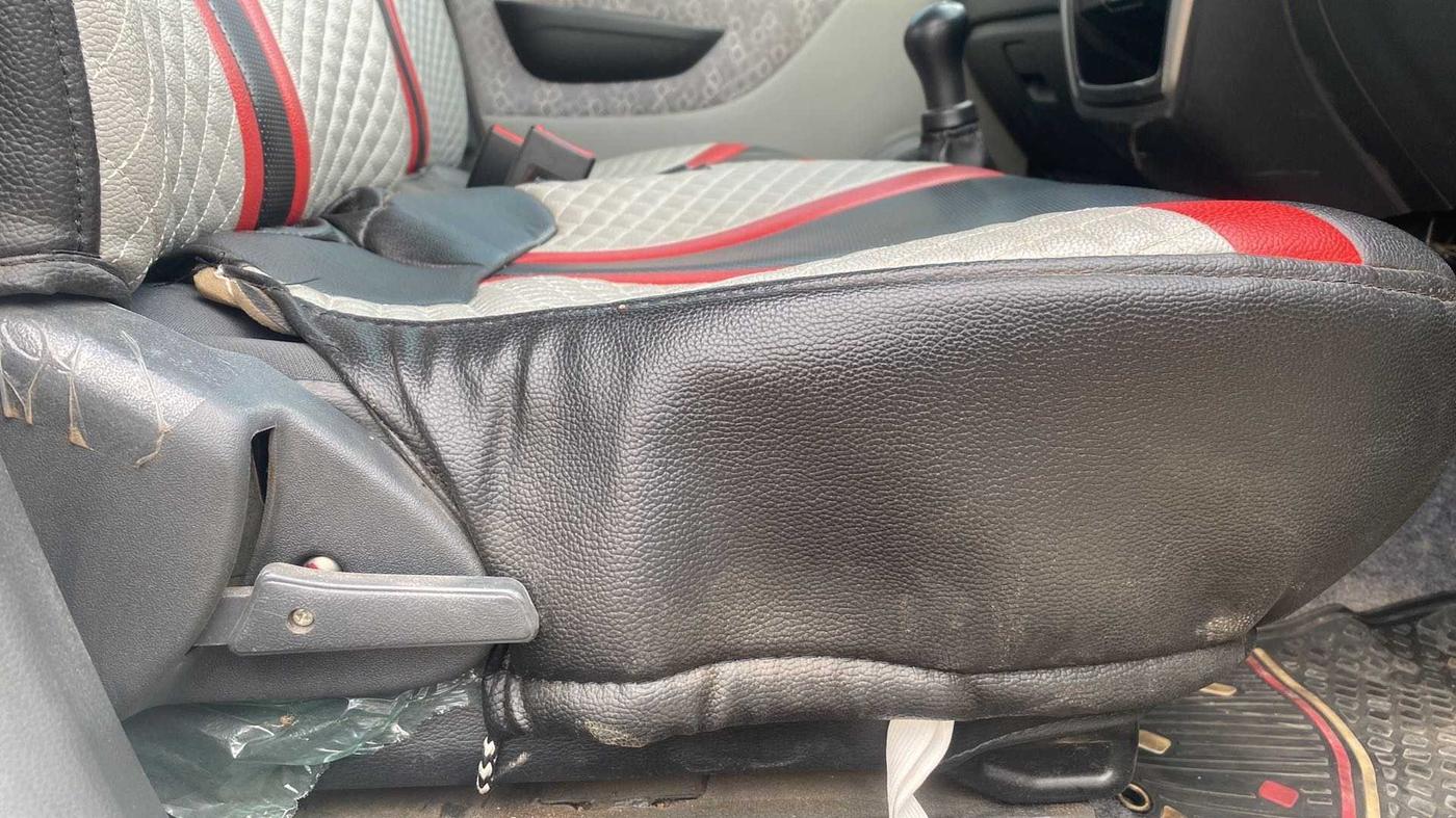 2018 Maruti Alto 800 LXI, Petrol, Manual, 26,061 km, Driver Side Adjustment Panel