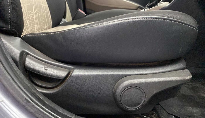 2016 Hyundai Grand i10 ASTA (O) AT 1.2 KAPPA VTVT, Petrol, Automatic, 52,430 km, Driver Side Adjustment Panel