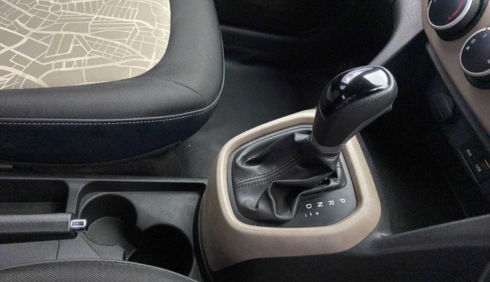 2016 Hyundai Grand i10 ASTA (O) AT 1.2 KAPPA VTVT, Petrol, Automatic, 52,430 km, Gear Lever