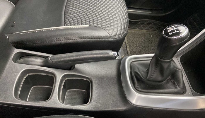 2021 Maruti S Cross ZETA 1.5, Petrol, Manual, 33,221 km, Gear Lever