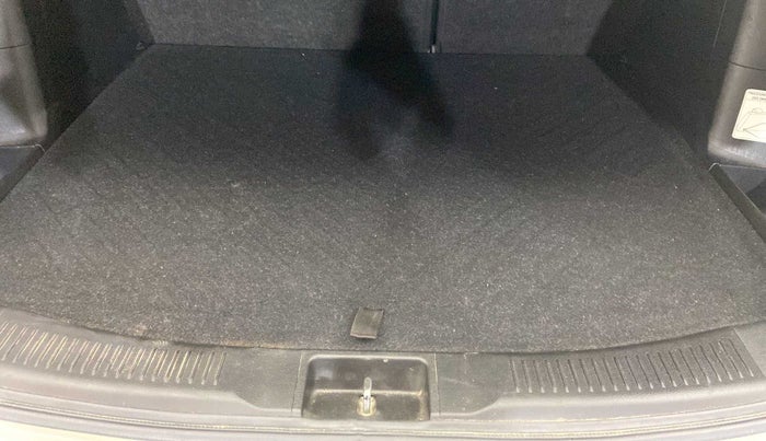 2021 Maruti S Cross ZETA 1.5, Petrol, Manual, 33,221 km, Boot Inside