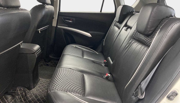 2021 Maruti S Cross ZETA 1.5, Petrol, Manual, 33,221 km, Right Side Rear Door Cabin