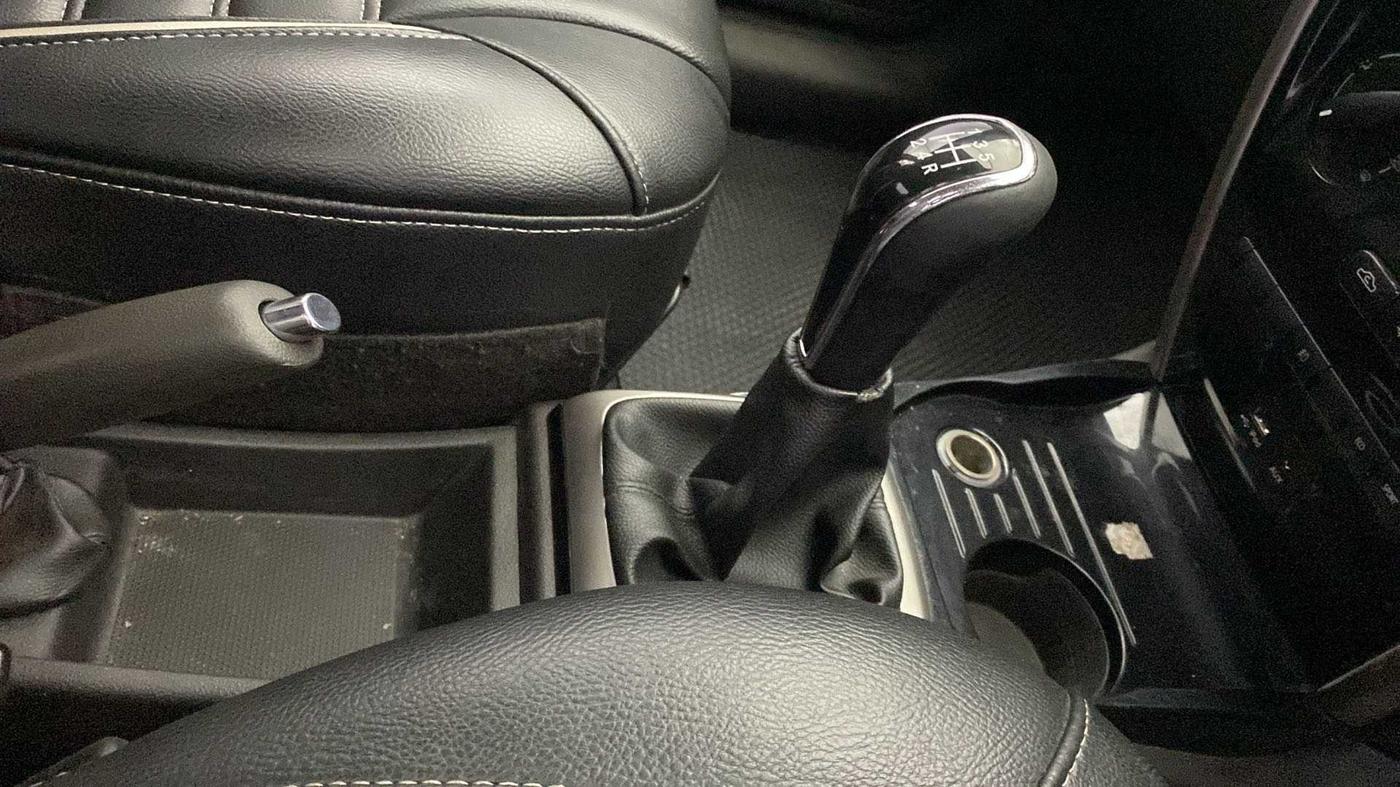2016 Tata Bolt XM REVOTRON, Petrol, Manual, 87,683 km, Gear Lever