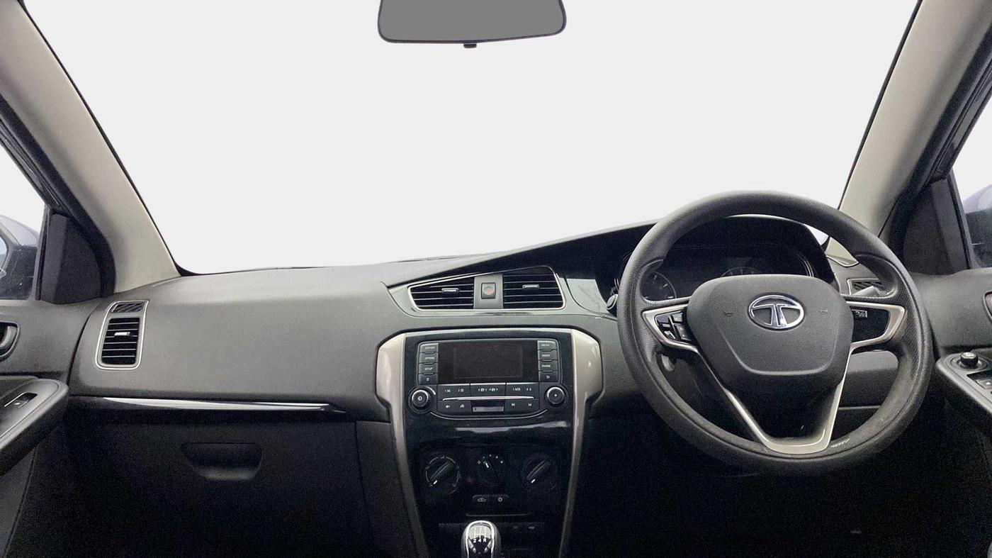 2016 Tata Bolt XM REVOTRON, Petrol, Manual, 87,683 km, Dashboard