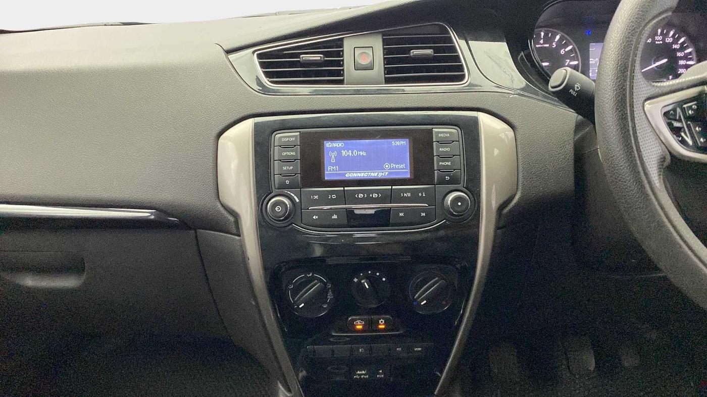2016 Tata Bolt XM REVOTRON, Petrol, Manual, 87,683 km, Air Conditioner