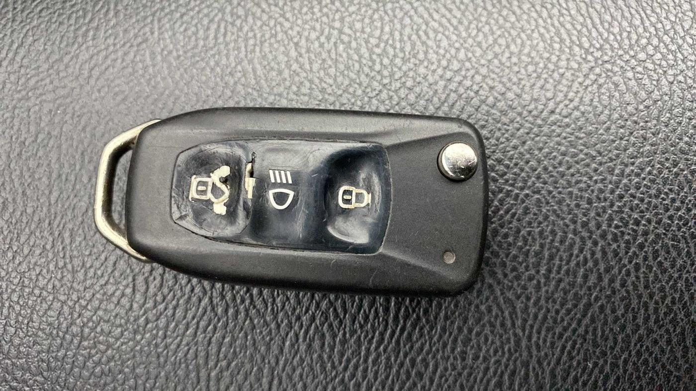 2016 Tata Bolt XM REVOTRON, Petrol, Manual, 87,683 km, Key Close Up