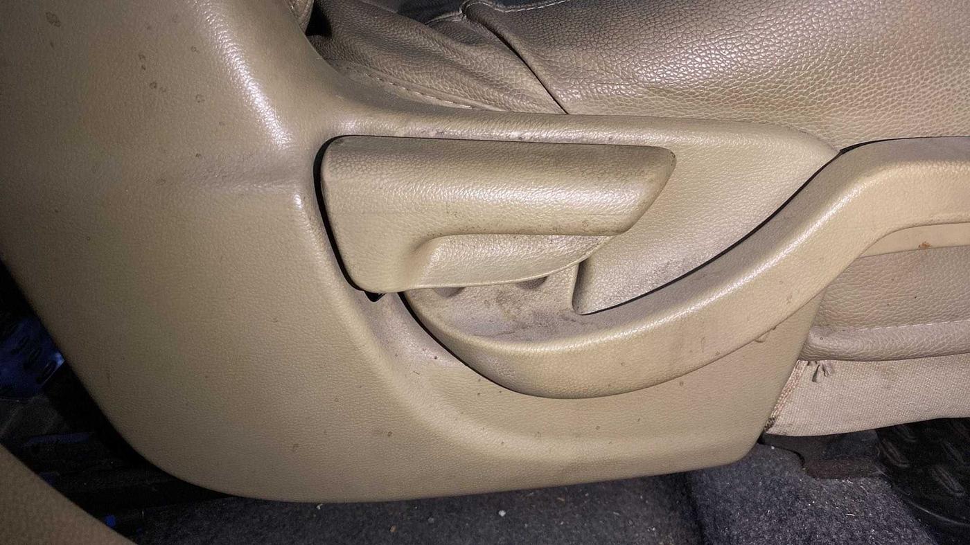 2016 Honda Brio S MT, Petrol, Manual, 40,897 km, Driver Side Adjustment Panel