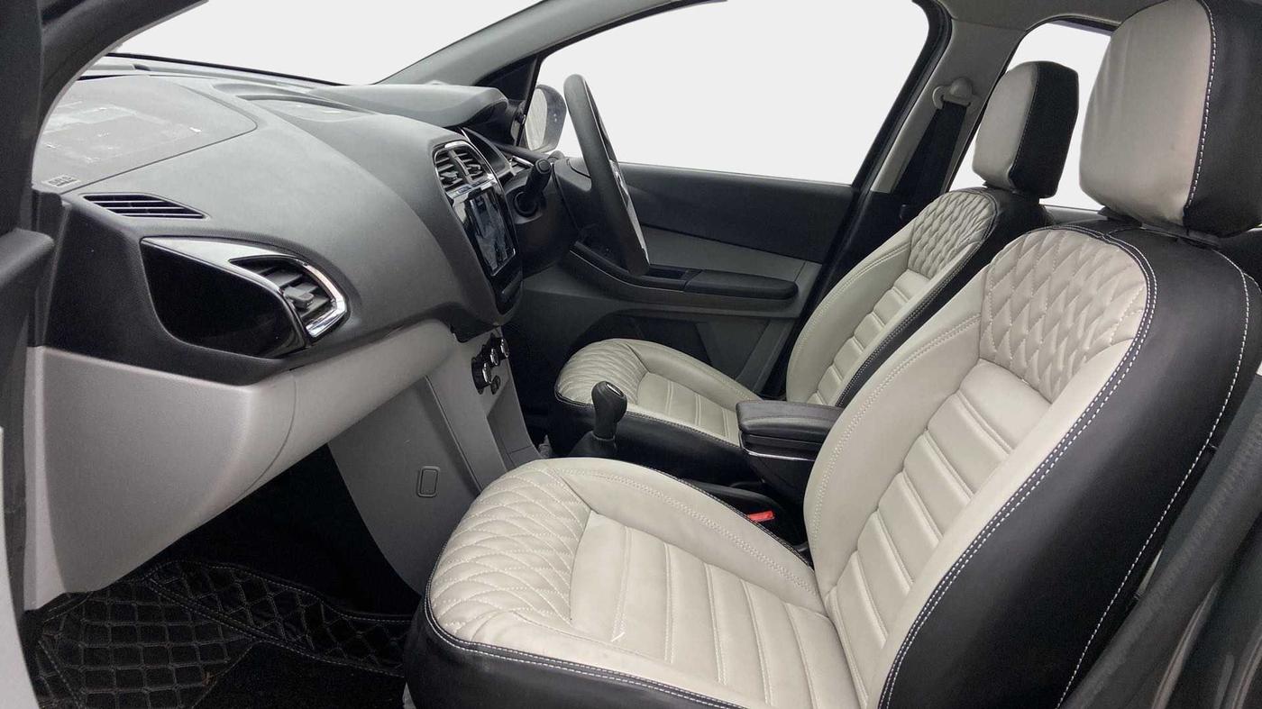 2021 Tata Tiago XT PETROL, Petrol, Manual, 7,483 km, Right Side Front Door Cabin