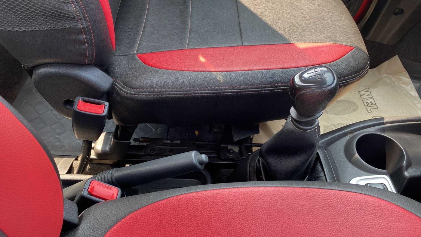 2019 Datsun Redi Go S, Petrol, Manual, 13,798 km, Gear Lever