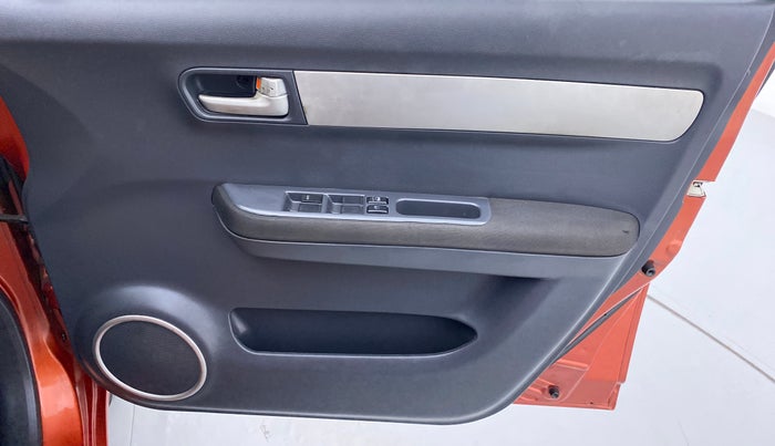 2011 Maruti Swift VXI D, Petrol, Manual, 55,215 km, Driver Side Door Panels Control