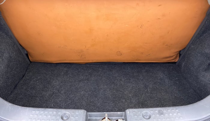 2011 Maruti Swift VXI D, Petrol, Manual, 55,215 km, Boot Inside