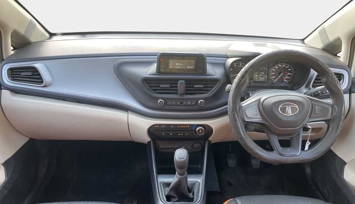 2023 Tata ALTROZ XE PLUS PETROL, Petrol, Manual, 5,784 km, Dashboard