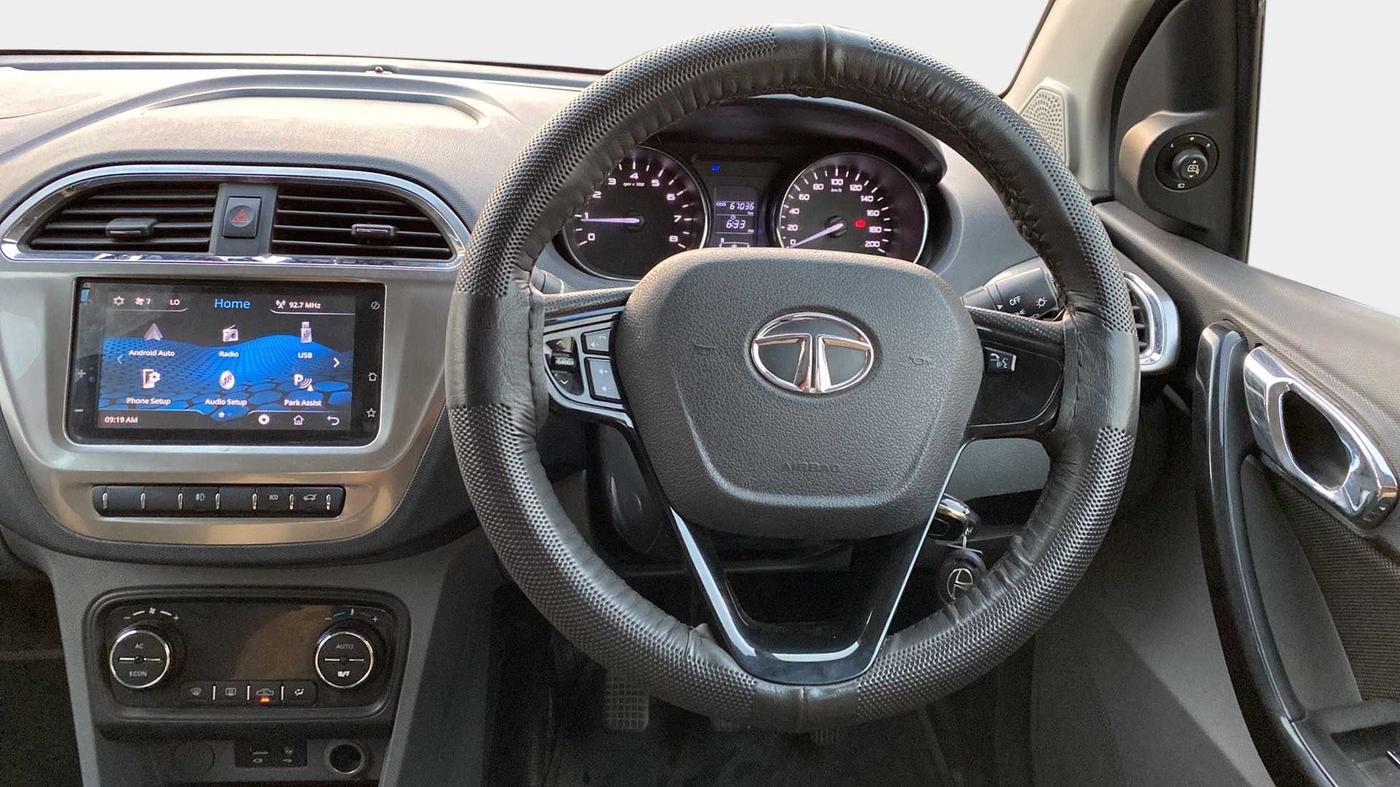 2018 Tata TIGOR XZ PLUS PETROL, Petrol, Manual, 67,027 km, Steering Wheel Close Up