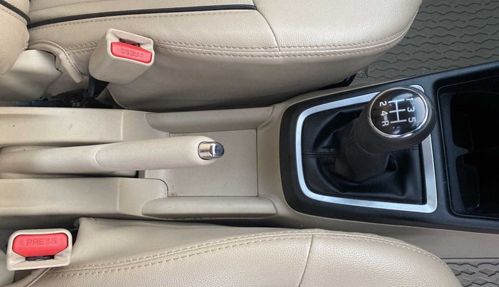 2022 Maruti Dzire ZXI CNG, CNG, Manual, 19,936 km, Gear Lever
