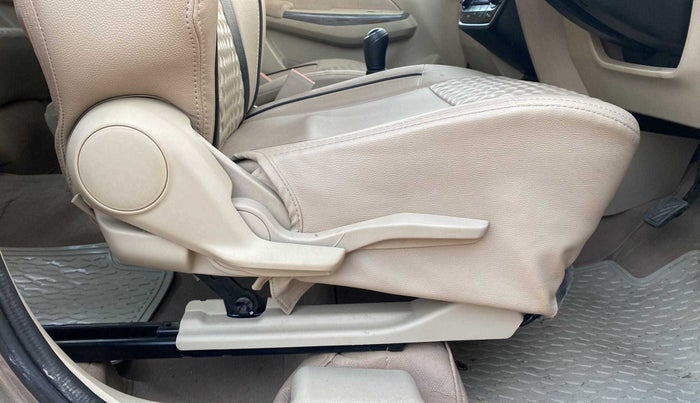 2022 Maruti Dzire ZXI CNG, CNG, Manual, 19,936 km, Driver Side Adjustment Panel