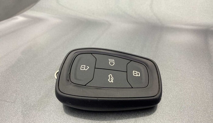 2021 Tata NEXON XZ PLUS PETROL SUNROOF, Petrol, Manual, 35,370 km, Key Close Up