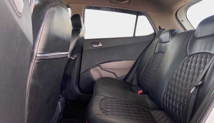 2015 Hyundai Grand i10 SPORTZ 1.2 KAPPA VTVT, Petrol, Manual, 98,675 km, Right Side Rear Door Cabin