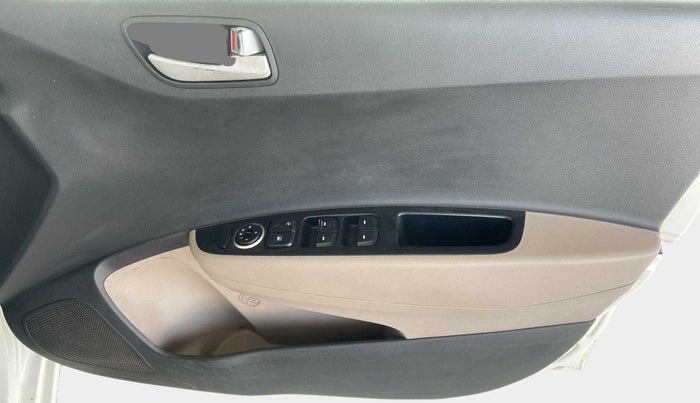 2015 Hyundai Grand i10 SPORTZ 1.2 KAPPA VTVT, Petrol, Manual, 98,675 km, Driver Side Door Panels Control