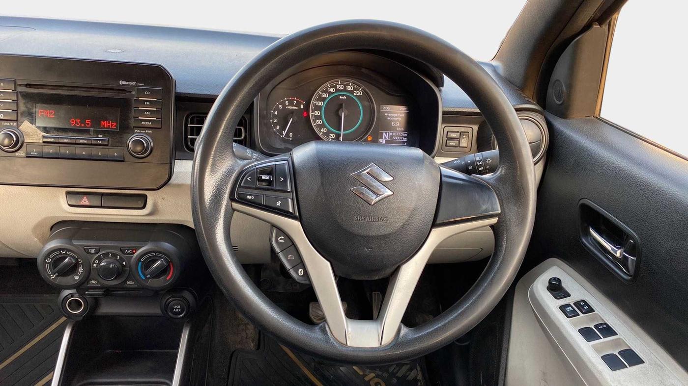2018 Maruti IGNIS ZETA 1.2 AMT, CNG, Automatic, 68,028 km, Steering Wheel Close Up