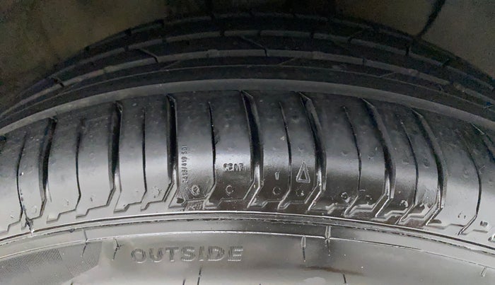 2019 Hyundai Elite i20 ASTA 1.2 (O), Petrol, Manual, 31,378 km, Right Front Tyre Tread