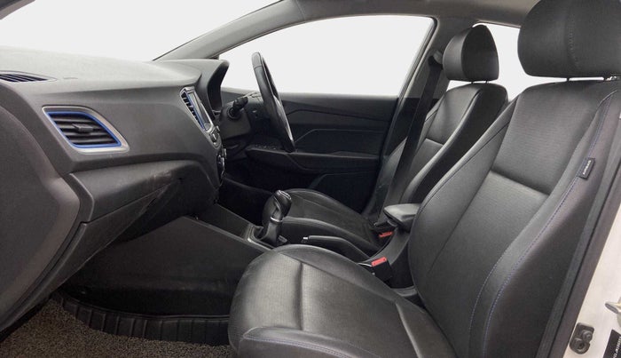 2018 Hyundai Verna 1.6 VTVT SX O, Petrol, Manual, 64,484 km, Right Side Front Door Cabin