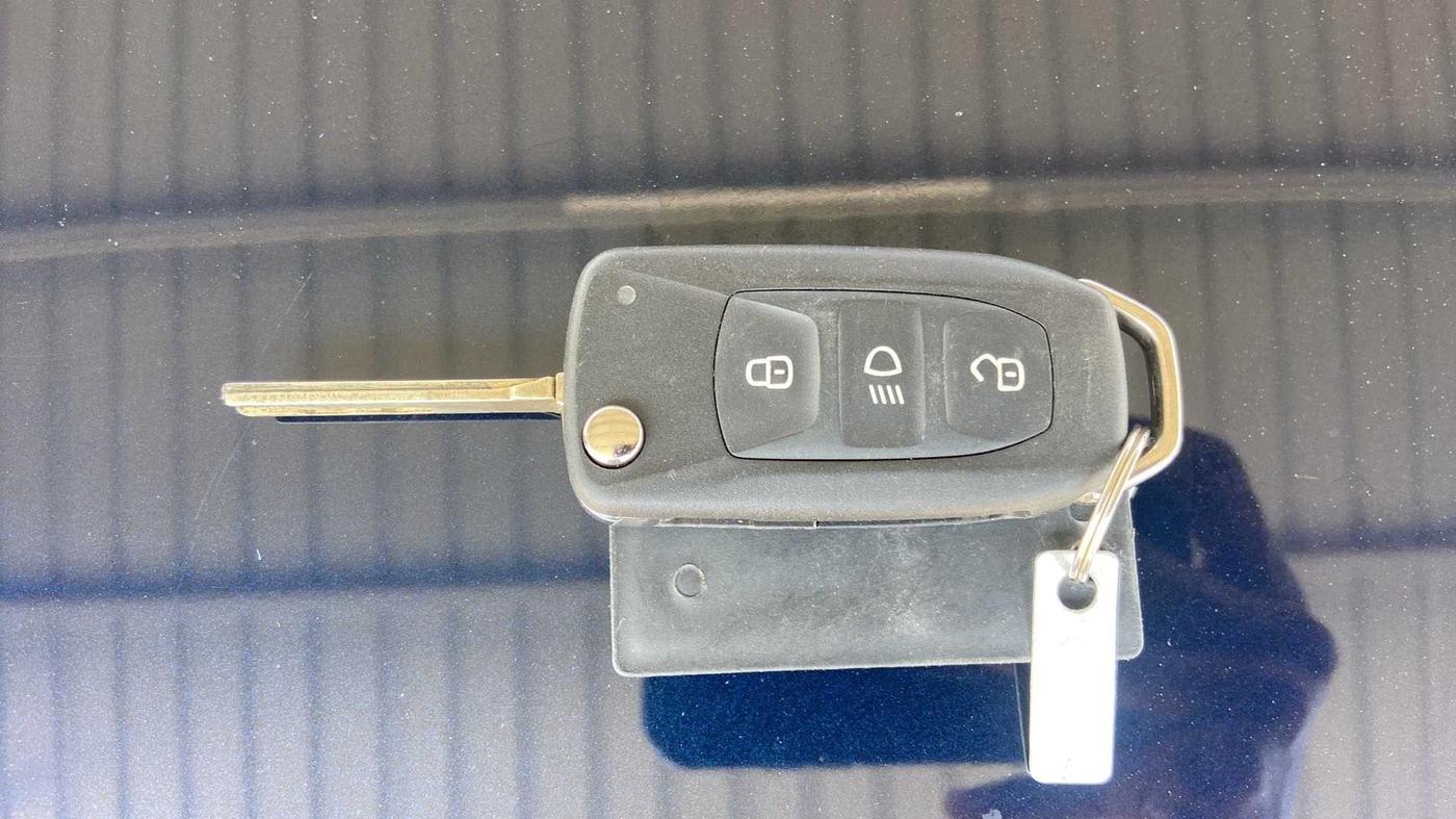 2023 Tata Tiago XT PETROL, Petrol, Manual, 2,951 km, Key Close Up