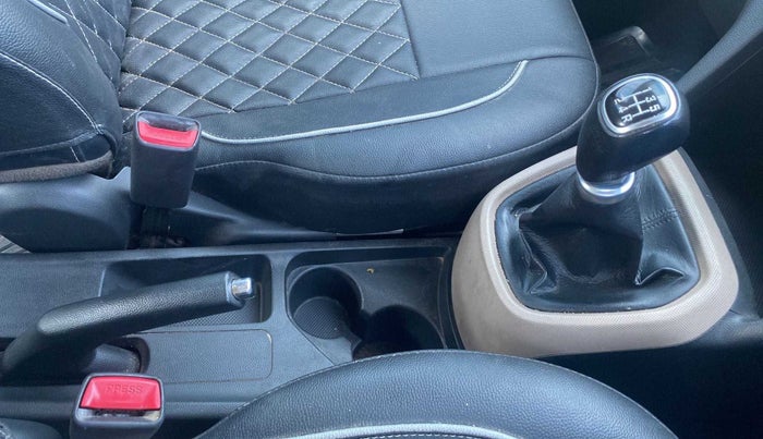 2018 Hyundai Grand i10 SPORTZ 1.2 KAPPA VTVT, Petrol, Manual, 40,832 km, Gear Lever