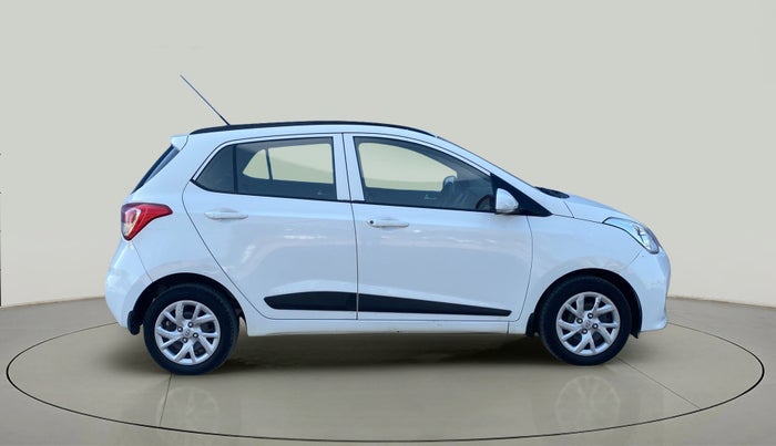 2018 Hyundai Grand i10 SPORTZ 1.2 KAPPA VTVT, Petrol, Manual, 40,832 km, Right Side