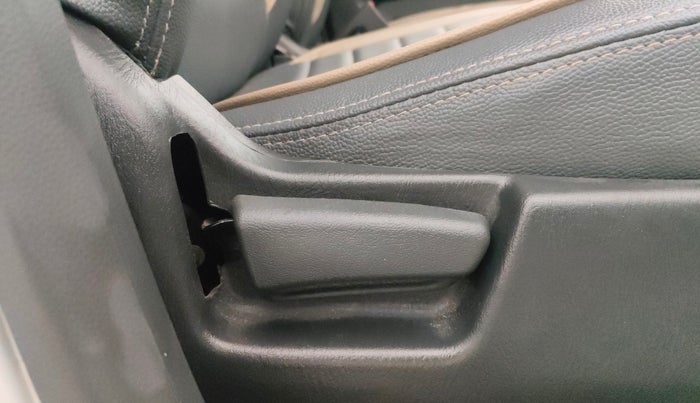 2018 Maruti Alto K10 VXI (O) AMT, Petrol, Automatic, 28,741 km, Driver Side Adjustment Panel