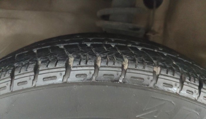 2018 Maruti Alto K10 VXI (O) AMT, Petrol, Automatic, 28,741 km, Left Front Tyre Tread