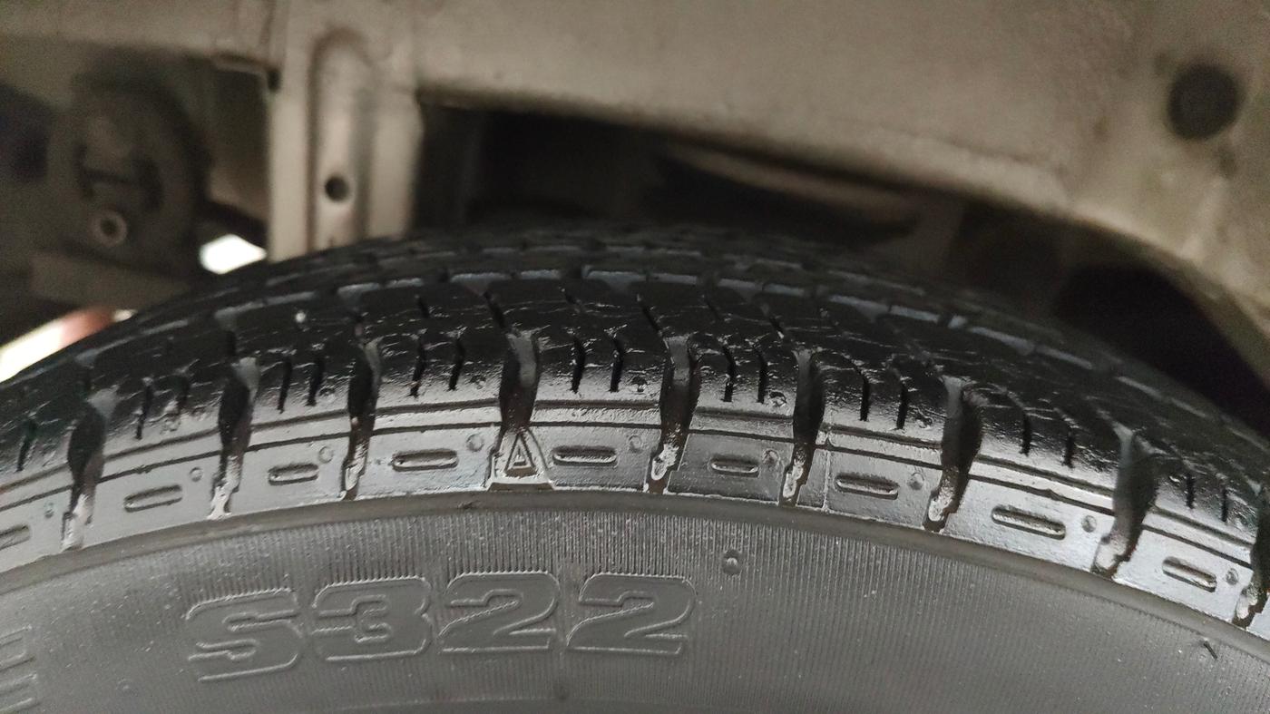 2018 Maruti Alto K10 VXI (O) AMT, Petrol, Automatic, 28,741 km, Right Rear Tyre Tread