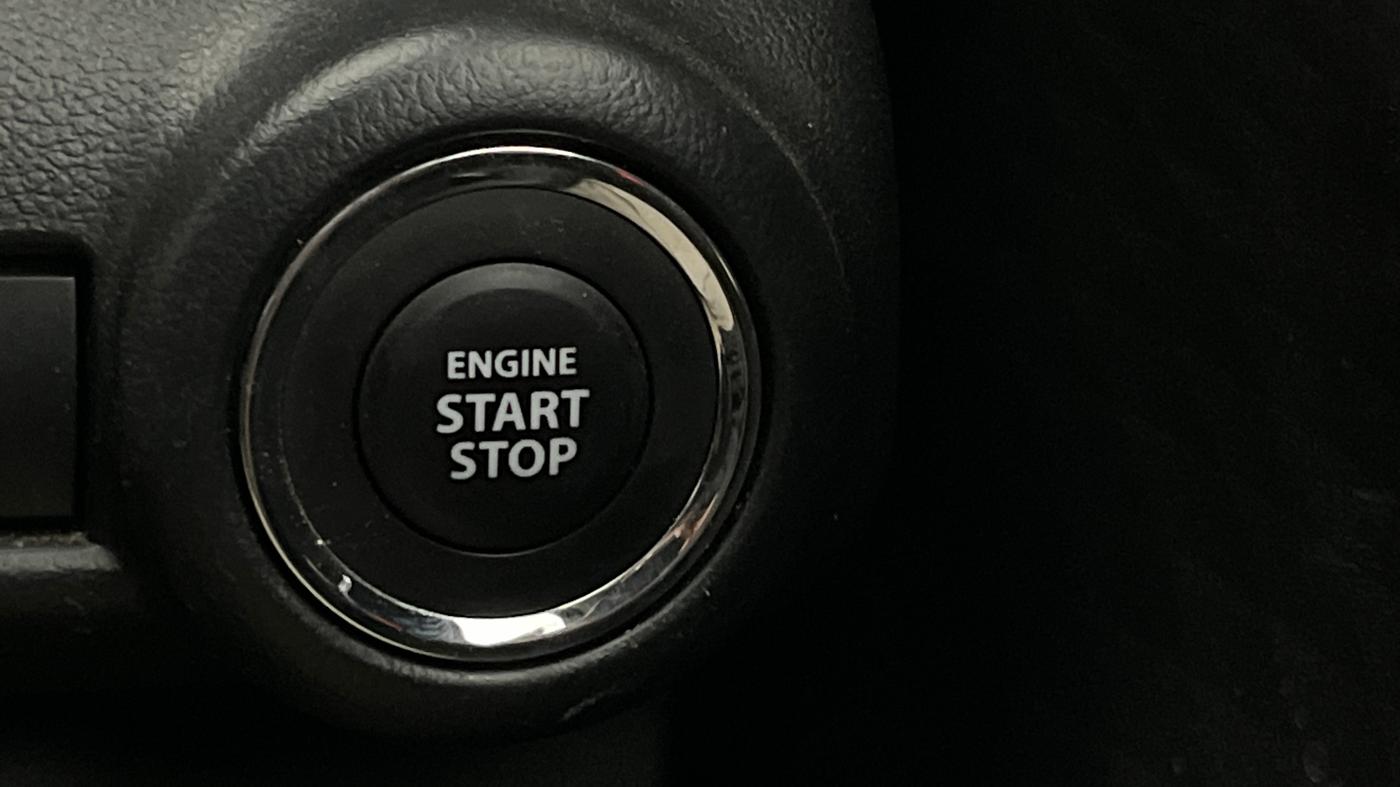 2025 Maruti Swift ZXi AMT, Petrol, Automatic, 11,156 km, Keyless Start/ Stop Button