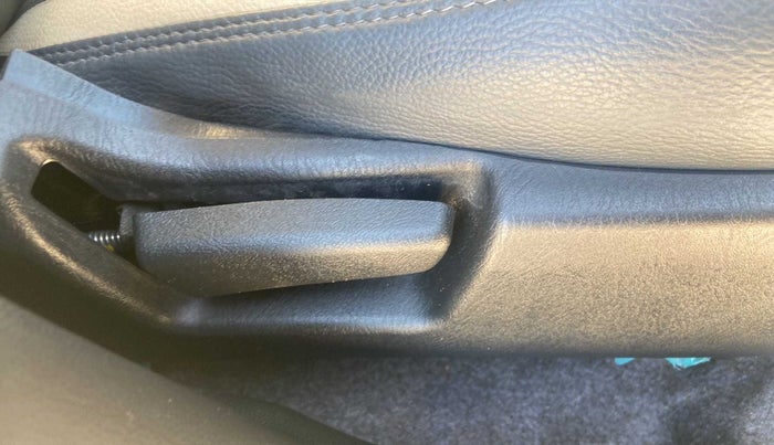 2020 Maruti Alto VXI PLUS, Petrol, Manual, 22,428 km, Driver Side Adjustment Panel