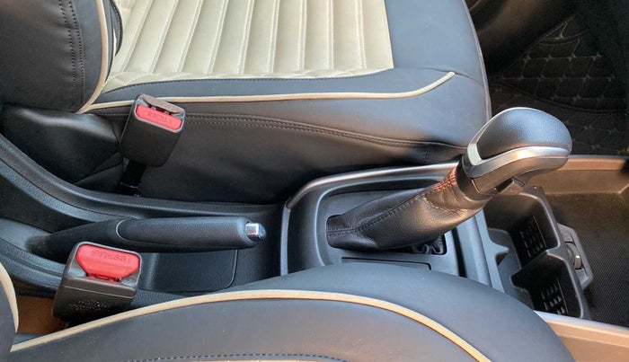 2020 Maruti XL6 ALPHA AT, Petrol, Automatic, 11,429 km, Gear Lever