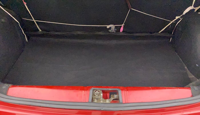 2013 Toyota Etios Liva G, Petrol, Manual, 87,572 km, Boot Inside