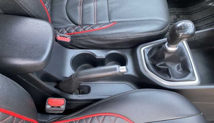 2017 Hyundai Creta E PLUS 1.6 PETROL, Petrol, Manual, 91,317 km, Gear Lever