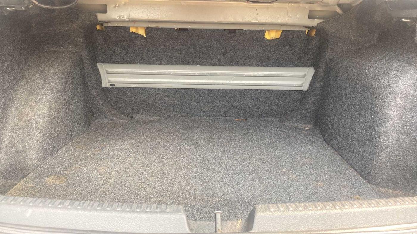 2016 Volkswagen Vento COMFORTLINE 1.5 AT, Diesel, Automatic, 75,711 km, Boot Inside