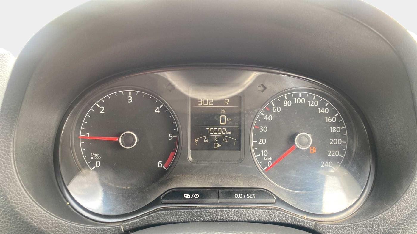2016 Volkswagen Vento COMFORTLINE 1.5 AT, Diesel, Automatic, 75,711 km, Odometer Image